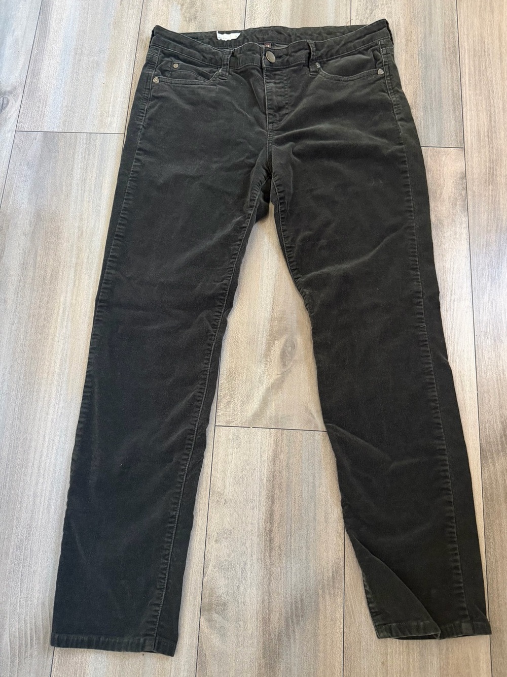 Kut from the Kloth green corduroy Straight Leg pants